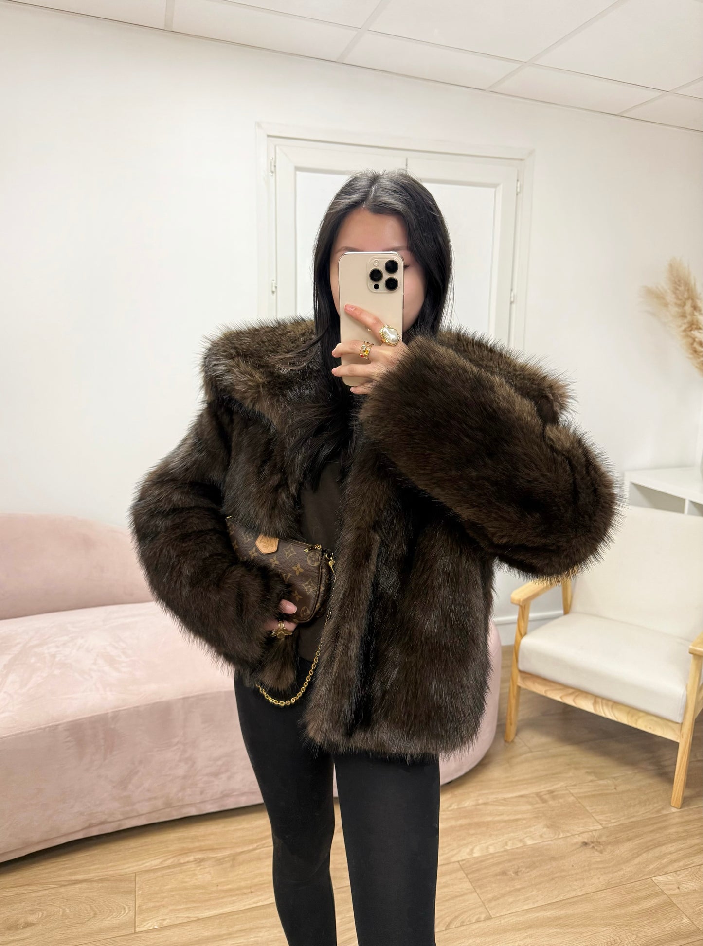 Manteau Camélia en fausse fourrure marron