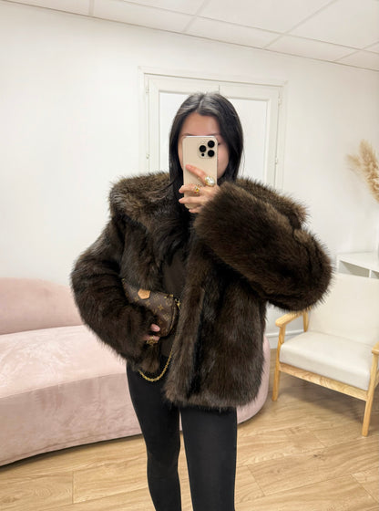 Manteau Camélia en fausse fourrure marron